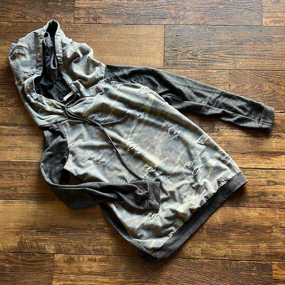 12PM by Mon Ami hooded top